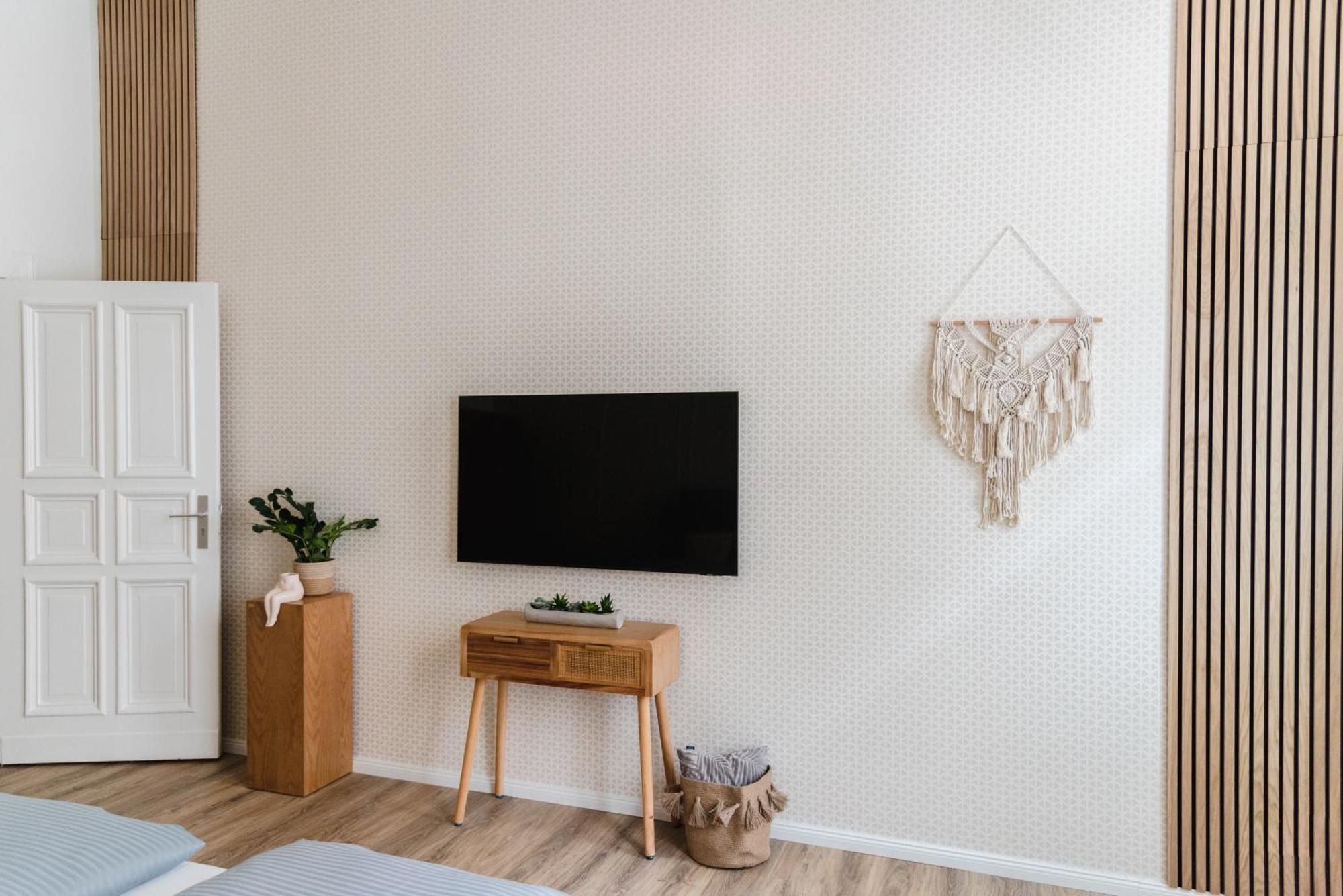 Exklusive Luxus-Unterkunft In Berlin Mitte: 2 Apartments, 130M², Designer-Moebel, Co2 Neutrale Reinigung المظهر الخارجي الصورة